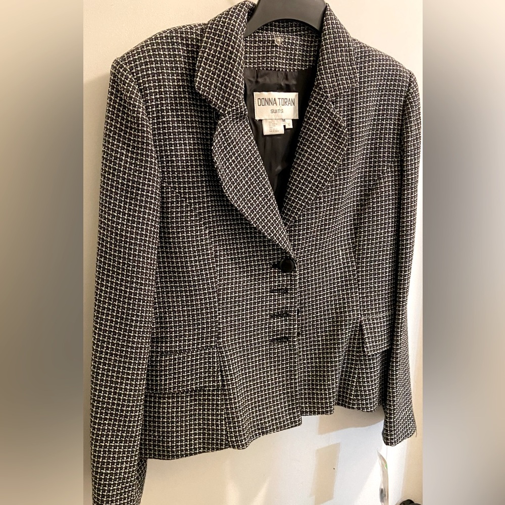 Donna Toran jacket black and white tweed